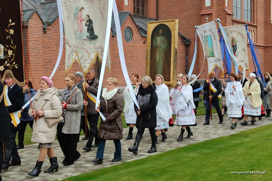 080 Procesja odpustowa.jpg